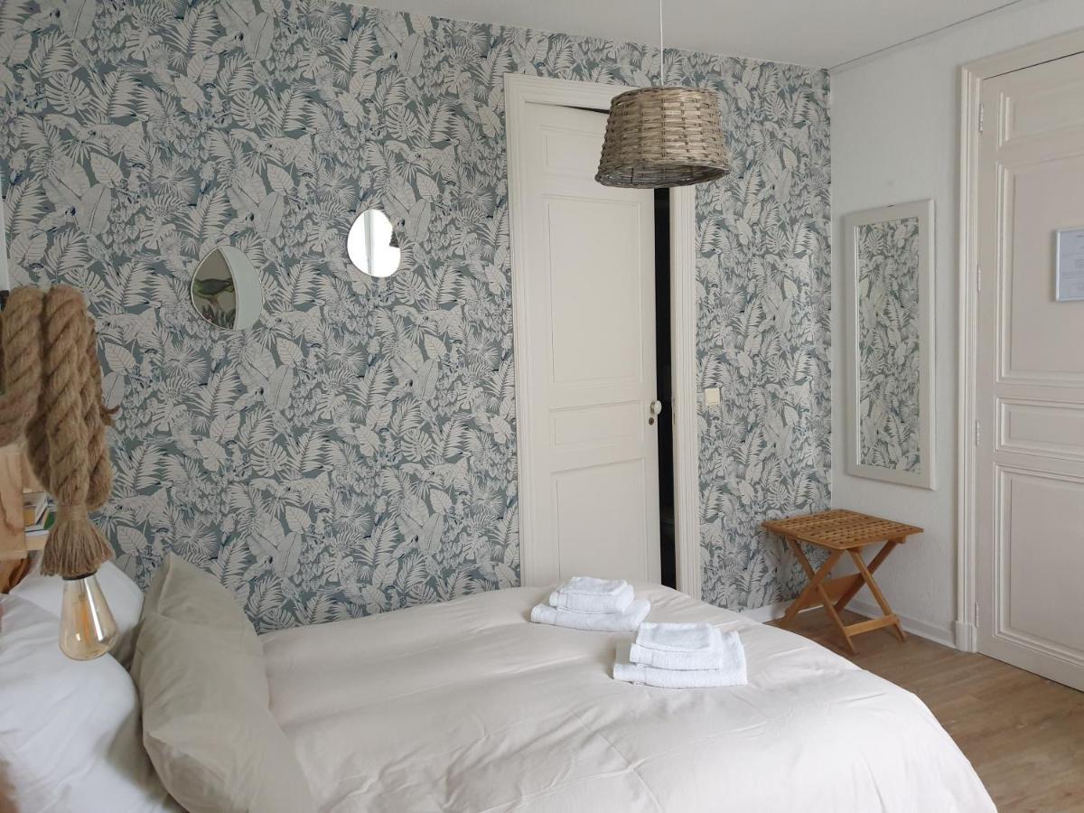 Chambres d'Hôtes et Gîtes- L'Abri sous Roche Tautavel Extérieur photo