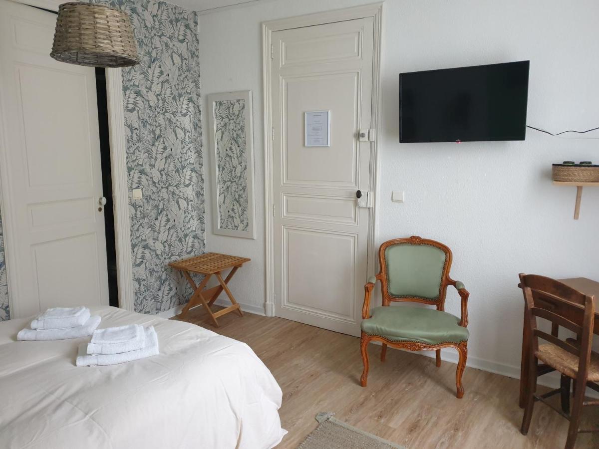 Chambres d'Hôtes et Gîtes- L'Abri sous Roche Tautavel Extérieur photo