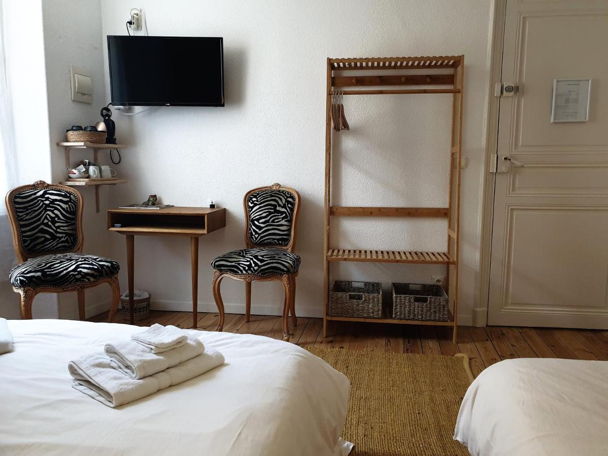 Chambres d'Hôtes et Gîtes- L'Abri sous Roche Tautavel Extérieur photo